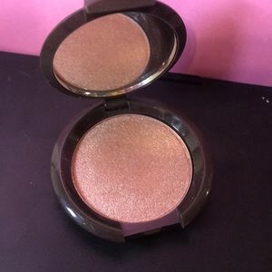 Mini Becca Highlighter in Opal